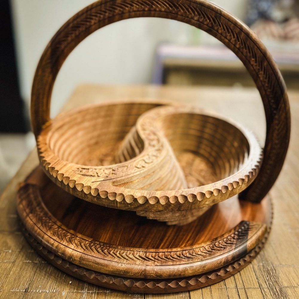 Source Unknown Handcrafted Wooden Serveware